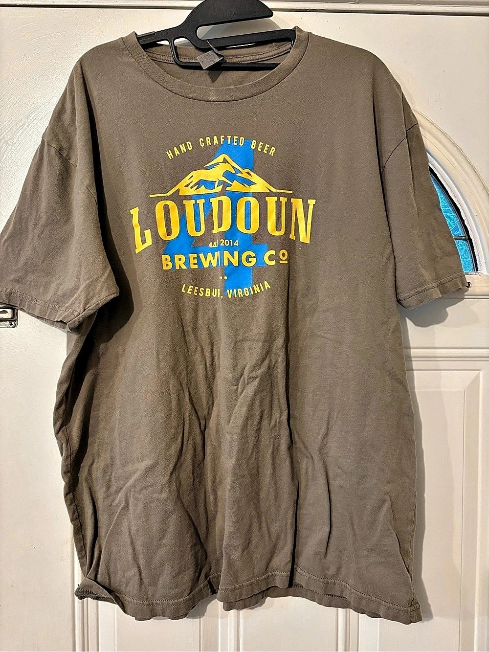 Loudoun Brewing Co. Graphic Short Sleeve Tee in Brown